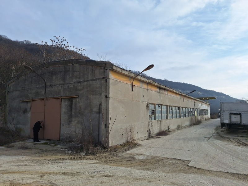 K pronájmu  Průmyslová budova oblast Varna , Provadija , 700 m2 | 45068300 - obraz [3]
