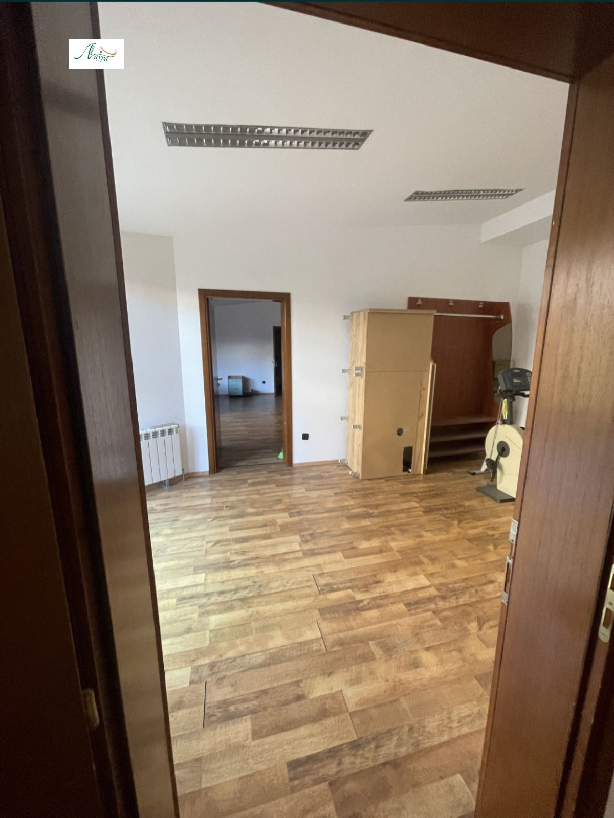 Дава под наем ОФИС, гр. Шумен, Център, снимка 6 - Офиси - 54599393