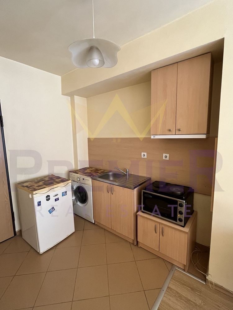 Дава под нем  1-стаен, град Варна, Лятно кино Тракия •  200 EUR • ID 29661649 — holmes.bg - [1] 