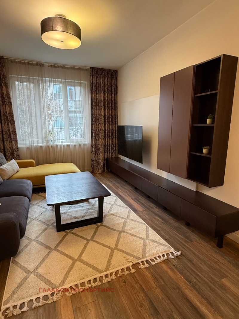 Дава под наем 3-СТАЕН, гр. София, Лозенец, снимка 4 - Апартаменти - 53125028