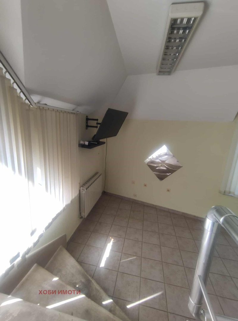 Vuokrattavana  Toimisto Plovdiv , Tsentar , 100 neliömetriä | 52870399 - kuva [7]