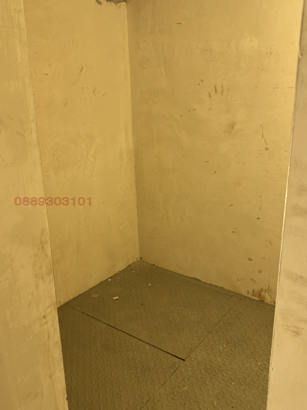 Дава под наем ГАРАЖ, ПАРКОМЯСТО, гр. София, Дружба 1, снимка 12 - Гаражи и паркоместа - 53768224