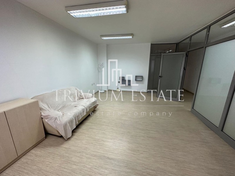 Zu vermieten  Büro Plowdiw , Mladeschki Halm , 85 qm | 42319751 - Bild [3]