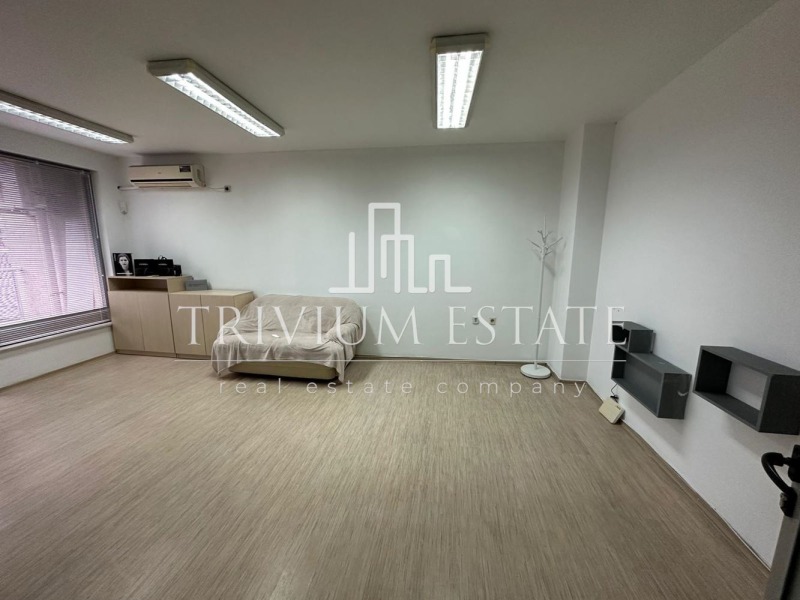 Zu vermieten  Büro Plowdiw , Mladeschki Halm , 85 qm | 42319751 - Bild [2]