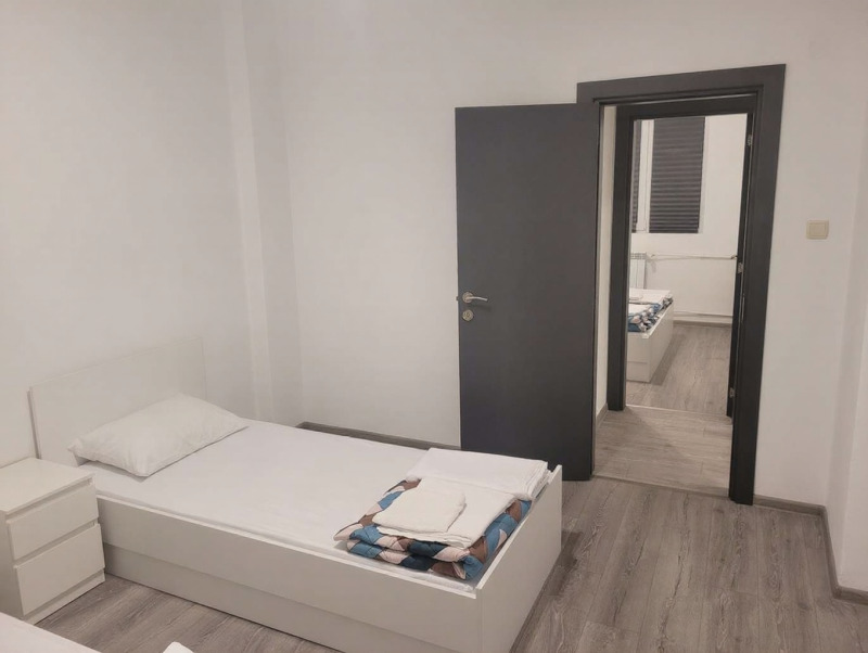 Дава под наем 3-СТАЕН, гр. София, Център, снимка 6 - Апартаменти - 52998842