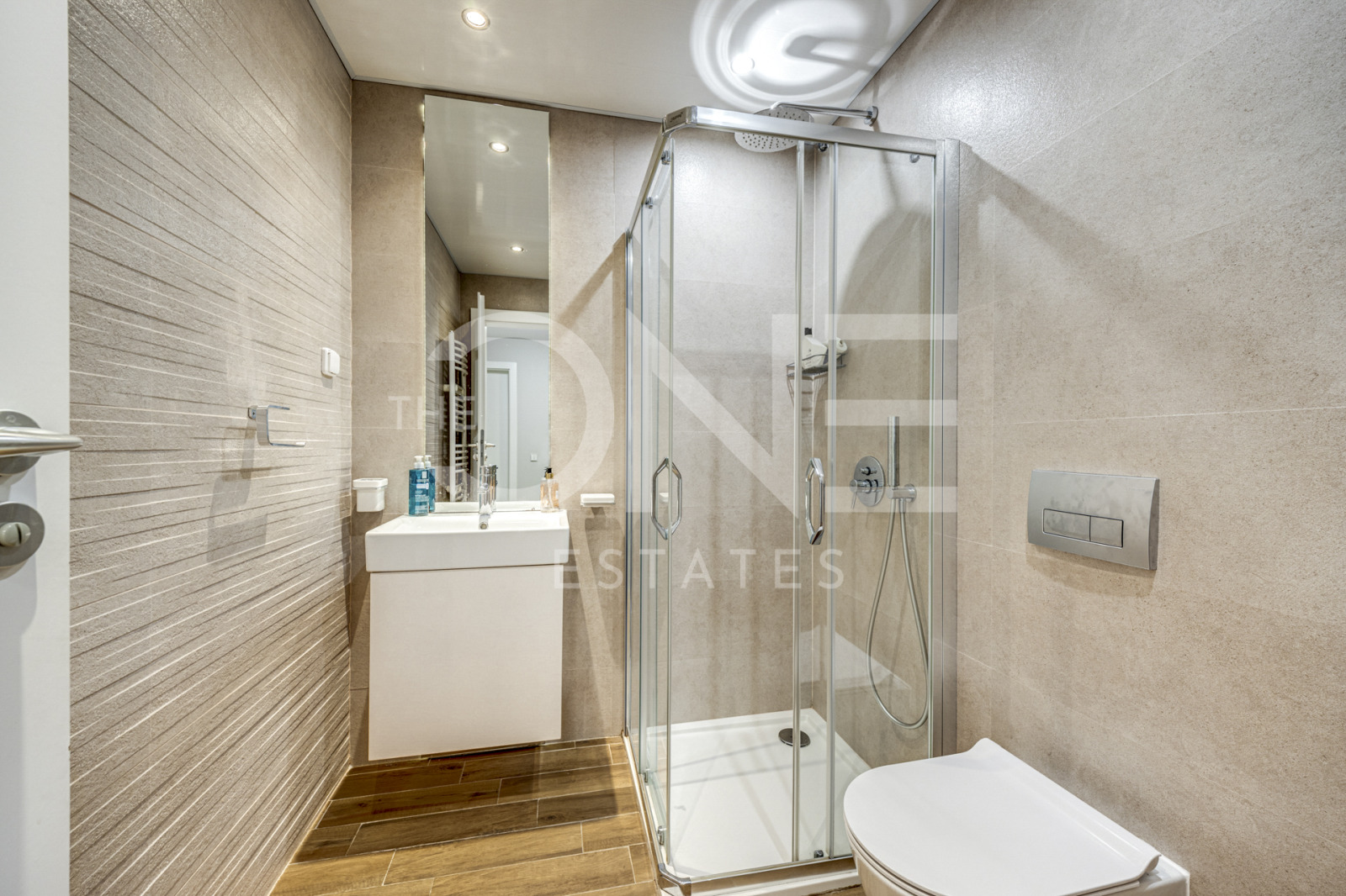 Дава под наем 4-СТАЕН, гр. София, в.з.Малинова долина, снимка 10 - Апартаменти - 54176038