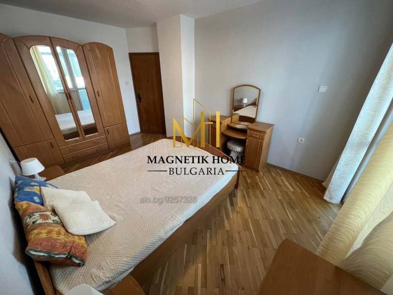 Zu vermieten  3+ Schlafzimmer Burgas , Zentar , 139 qm | 37225072 - Bild [10]