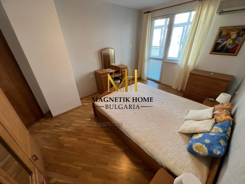 Zu vermieten  3+ Schlafzimmer Burgas , Zentar , 139 qm | 37225072 - Bild [11]