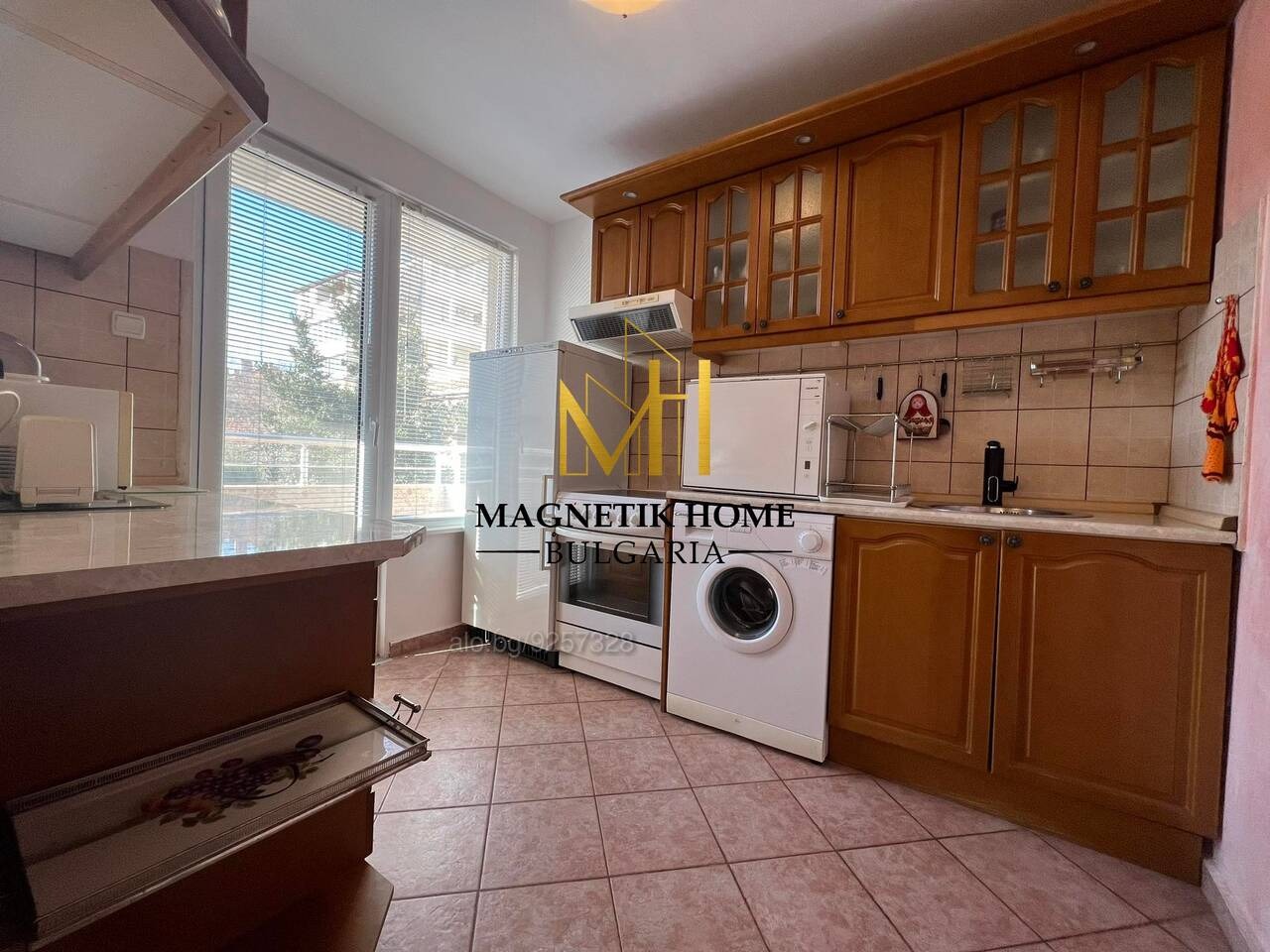 Дава под наем МНОГОСТАЕН, гр. Бургас, Център, снимка 2 - Апартаменти - 53893760