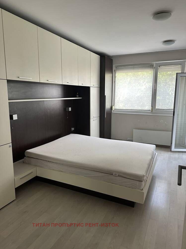 Дава под наем 3-СТАЕН, гр. Бургас, Център, снимка 2 - Апартаменти - 53340651