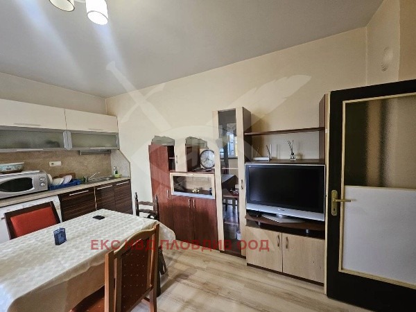 Дава под наем 3-СТАЕН, гр. Пловдив, Гагарин, снимка 2 - Апартаменти - 53725606