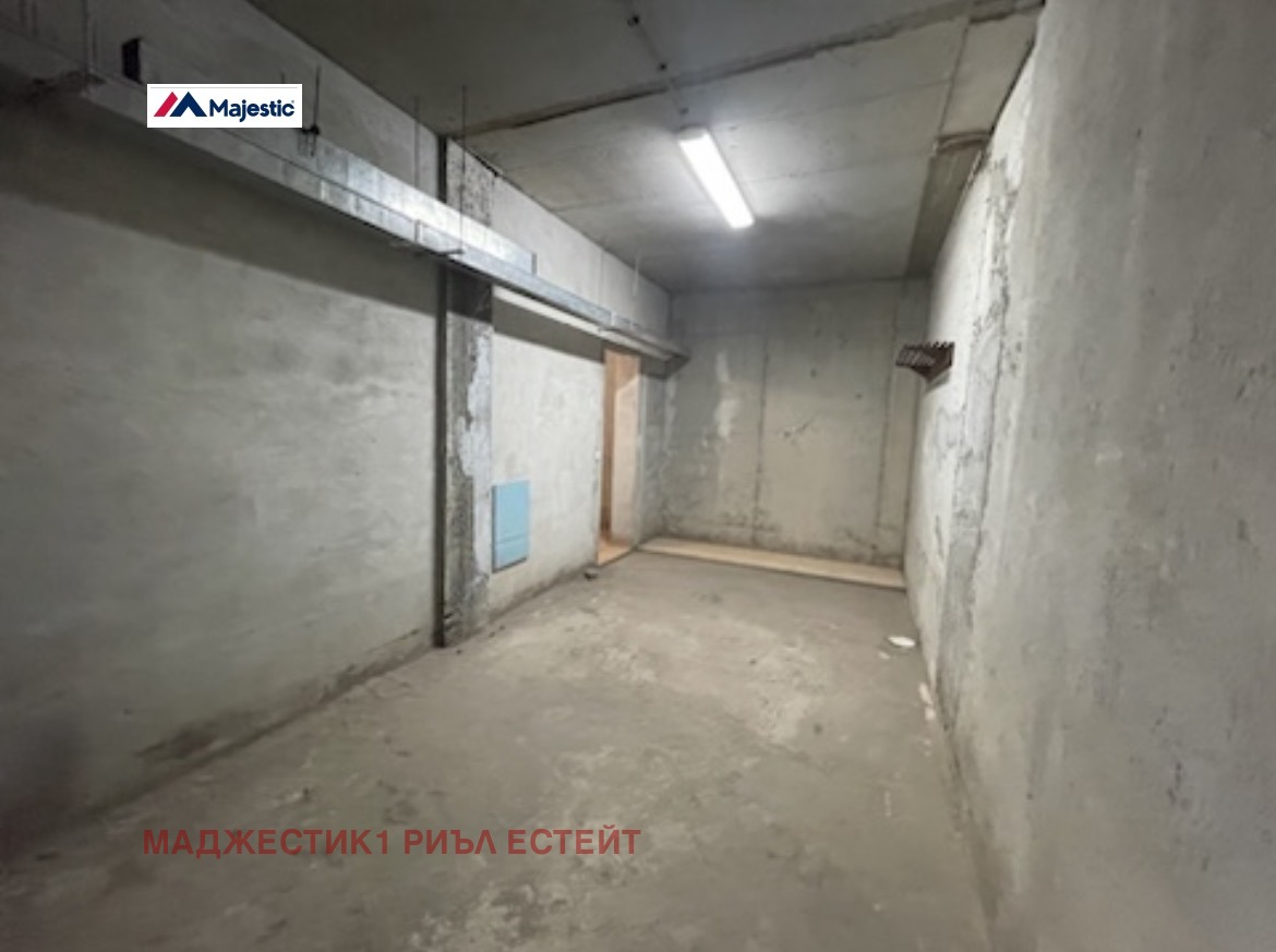 Дава под наем ГАРАЖ, ПАРКОМЯСТО, гр. София, Дианабад, снимка 4 - Гаражи и паркоместа - 55128529