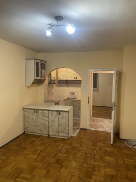 Двустайни апартаменти под наем в град Пловдив, Кършияка - изображение 15 
