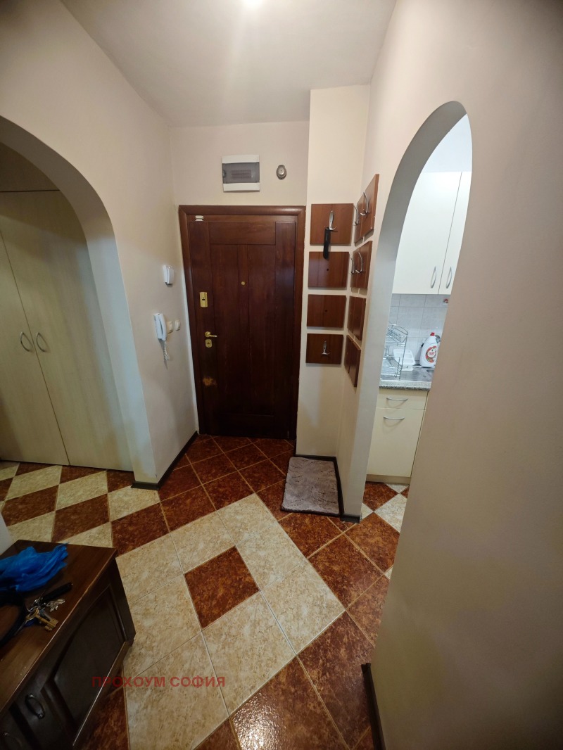 Дава под наем 2-СТАЕН, гр. София, Хладилника, снимка 8 - Апартаменти - 52647903