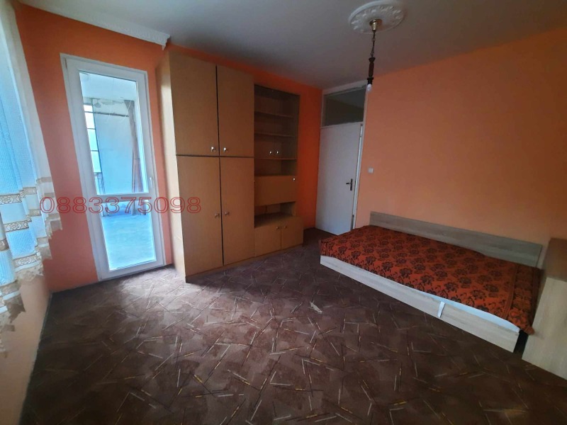 Дава под наем 2-СТАЕН, гр. Шумен, Център, снимка 5 - Апартаменти - 53273415