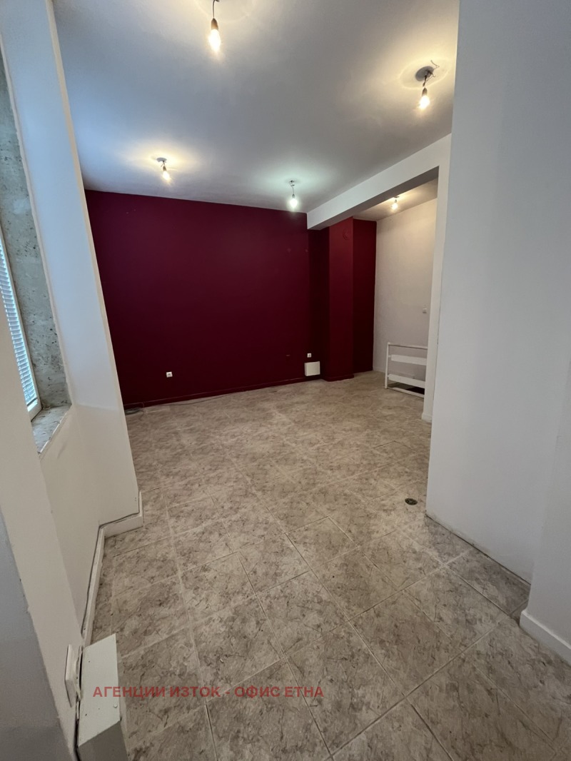 De inchiriat  Magazin Sofia , Levsci , 70 mp | 51797772