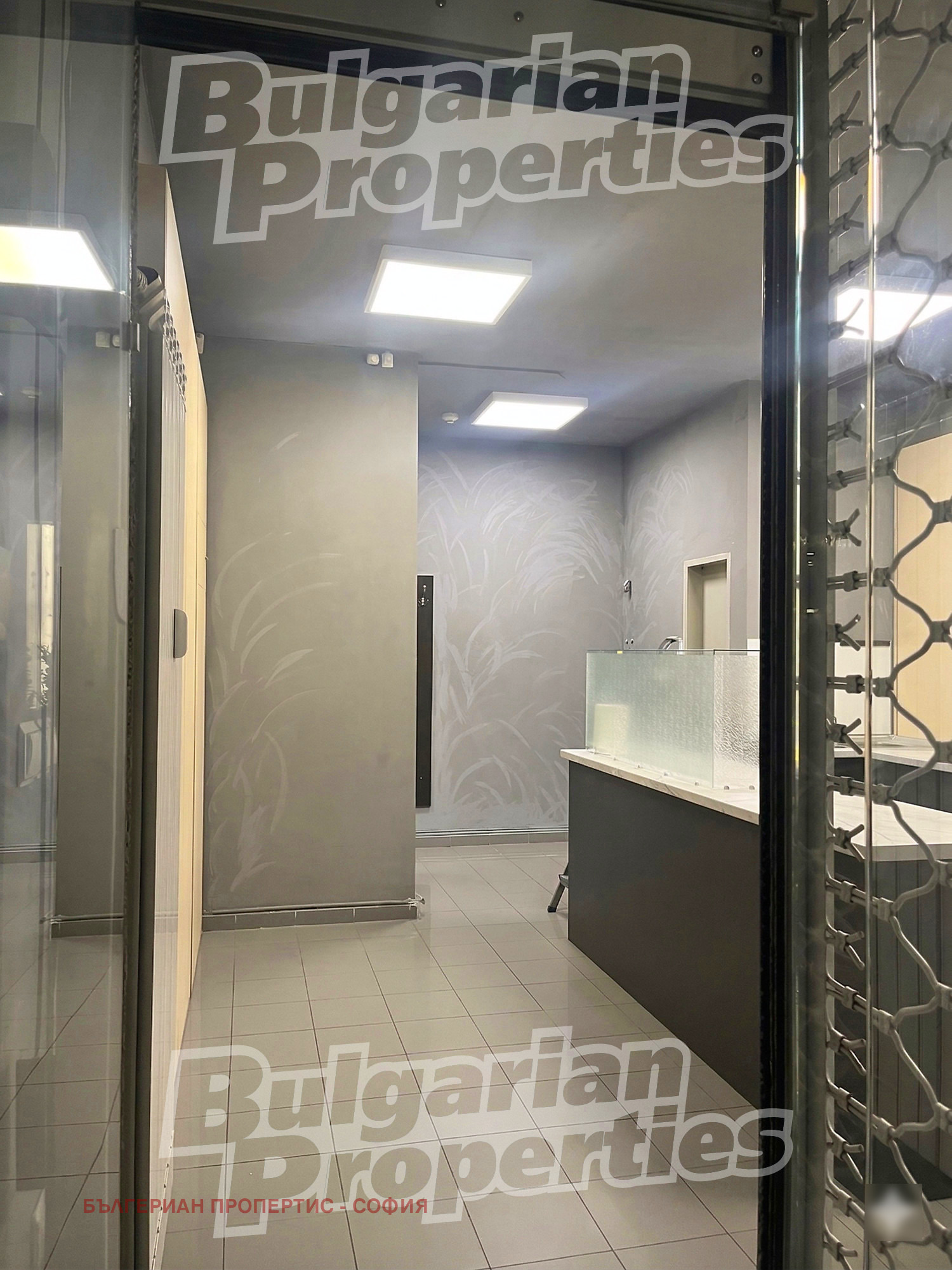 Дава под наем МАГАЗИН, гр. София, Център, снимка 2 - Магазини - 53984425