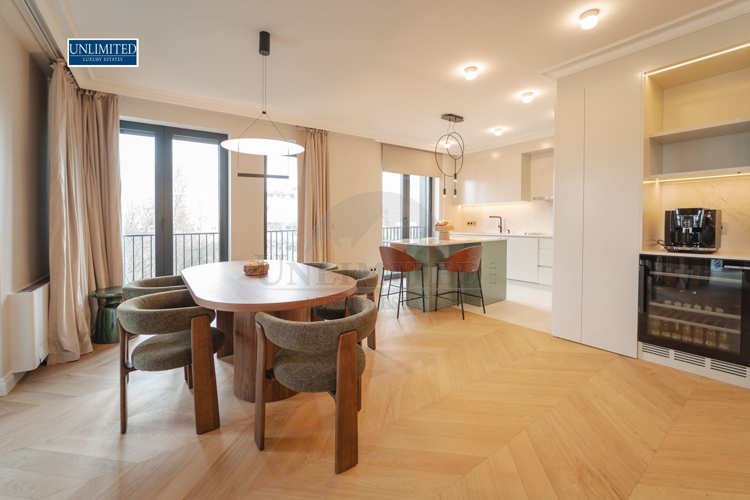 Дава под наем 4-СТАЕН, гр. София, Лозенец, снимка 3 - Апартаменти - 54180378