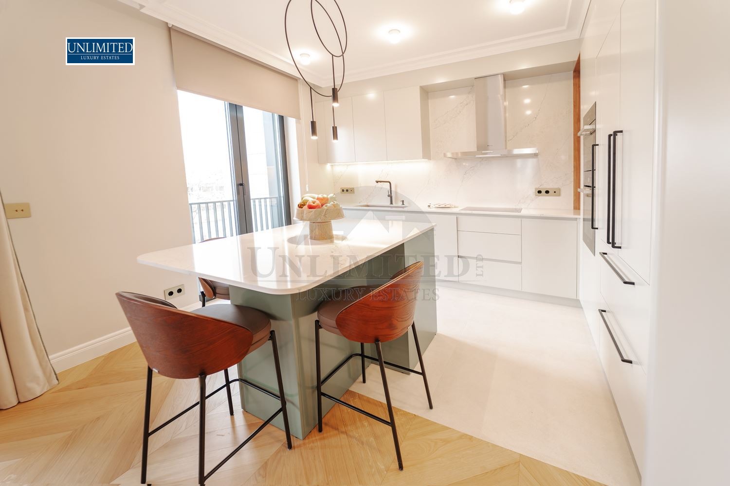 Дава под наем 4-СТАЕН, гр. София, Лозенец, снимка 4 - Апартаменти - 54180378