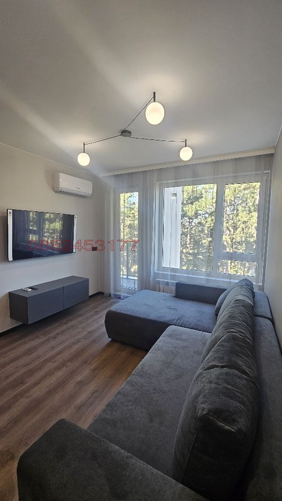 Zu vermieten  1 Schlafzimmer Sofia , Studentski grad , 70 qm | 32853590