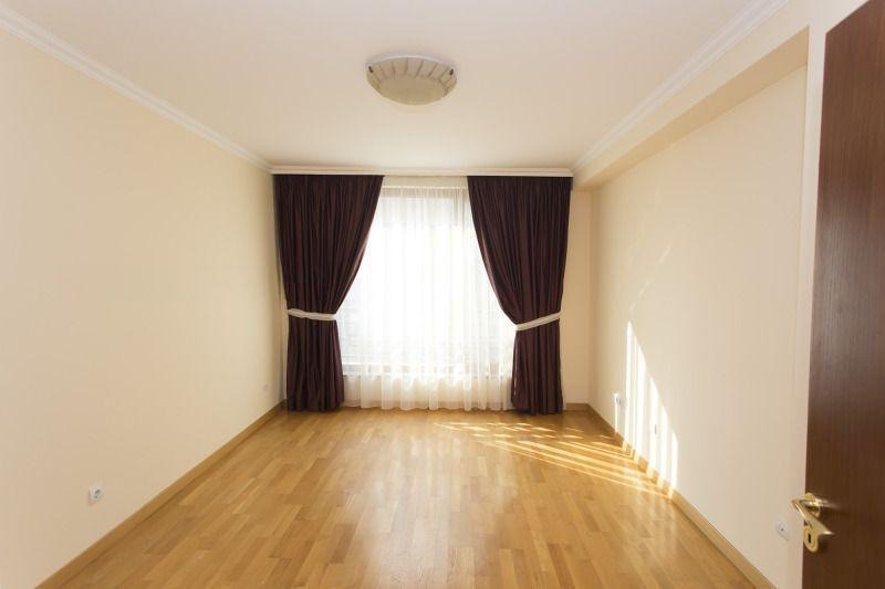 Дава под наем 4-СТАЕН, гр. София, Изток, снимка 8 - Апартаменти - 53241158