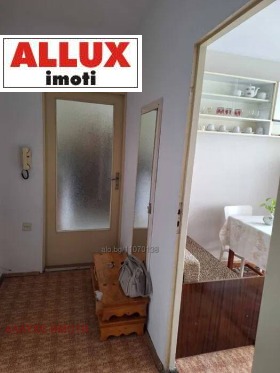 ���� ��� ���� 1-����� | Imot.bg � ����� ������ 12