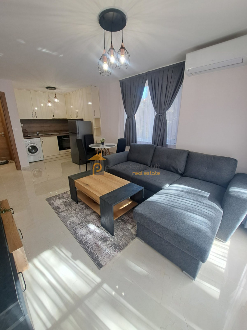 Дава под нем  2-стаен, град Пловдив, Въстанически •  375 EUR • ID 70194882 — holmes.bg - [1] 