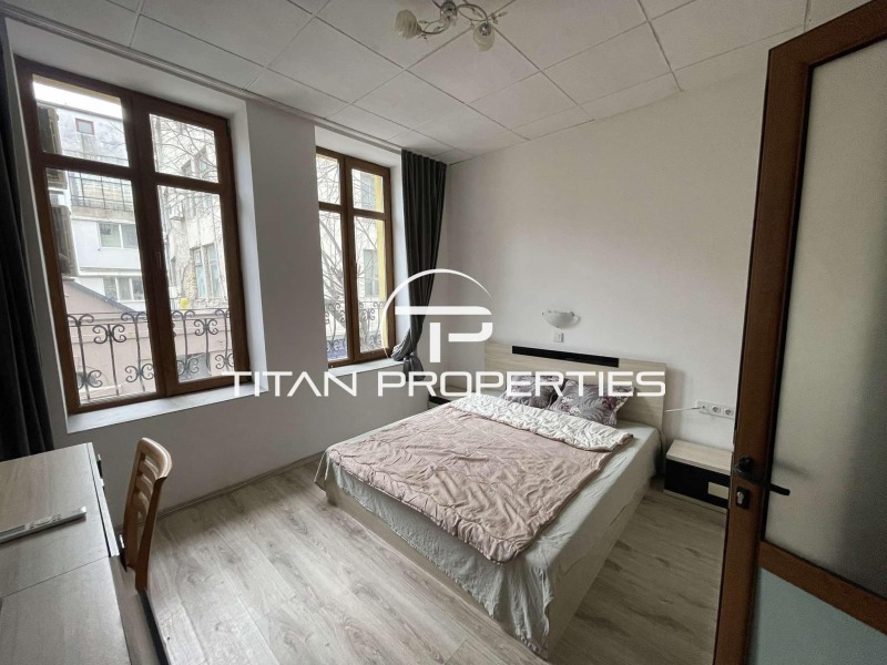Te huur  2 slaapkamers Varna , Tsentar , 75 m² | 65878704