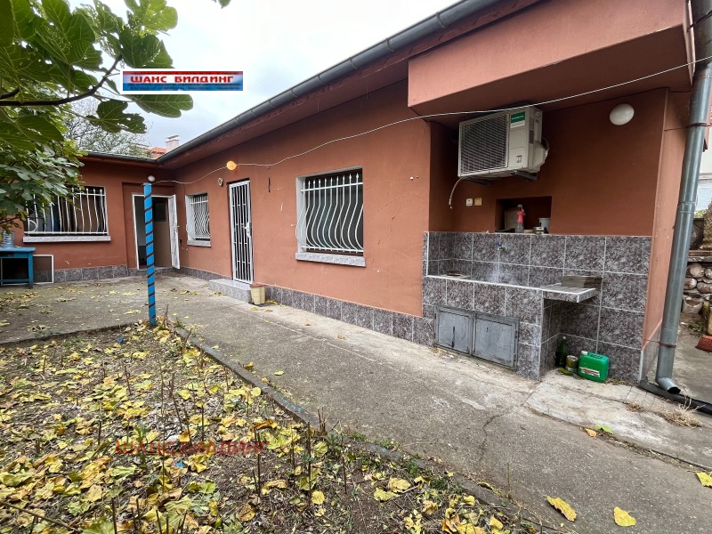 De inchiriat  Casa Plovdiv , Asenovgradsco șose , 85 mp | 45482306