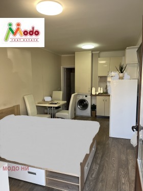 Stüdyo Malinova dolina, Sofia 4