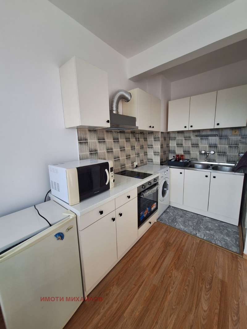 Дава под наем 2-СТАЕН, гр. София, Иван Вазов, снимка 2 - Апартаменти - 53176236