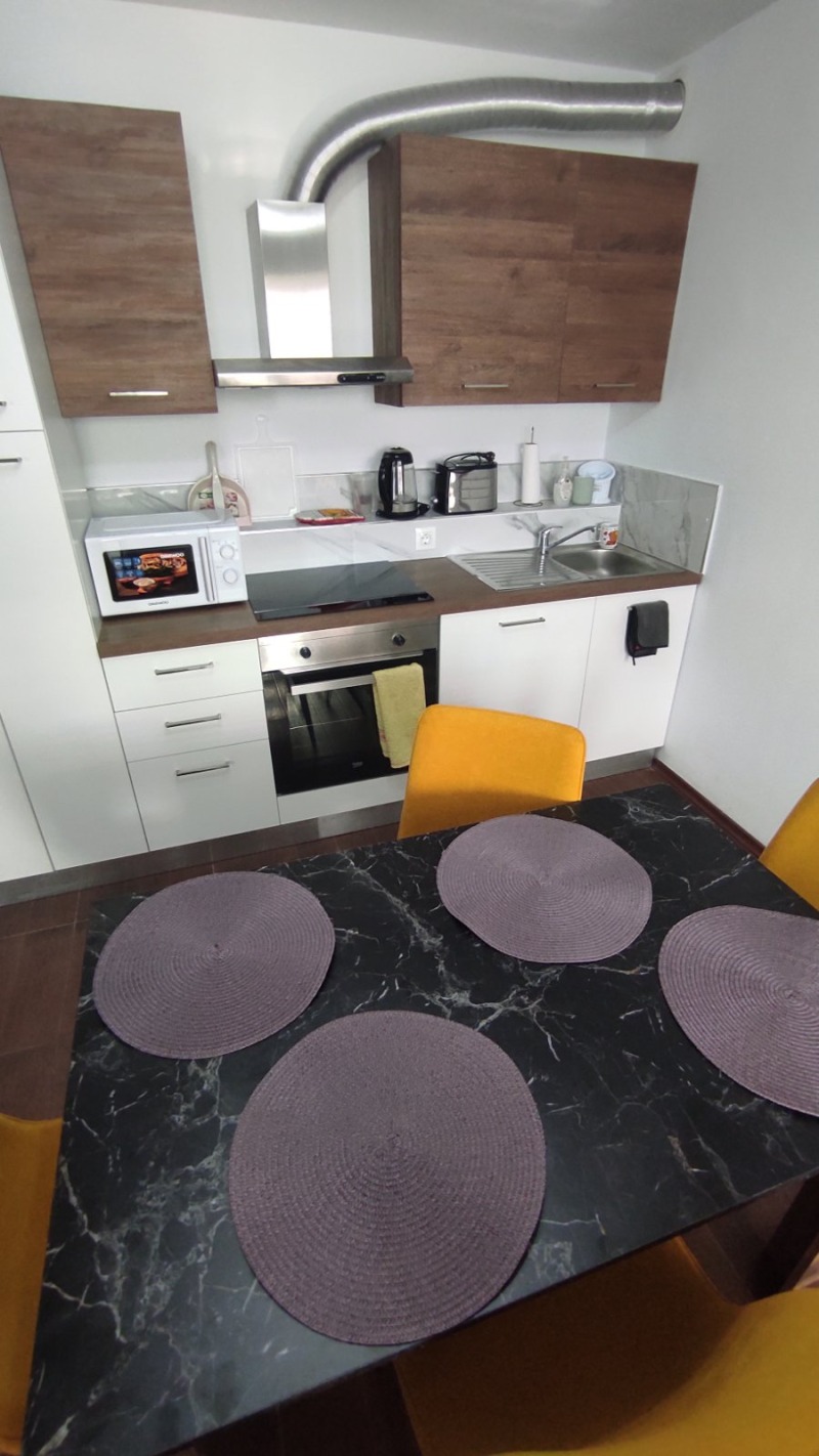 Дава под наем 3-СТАЕН, гр. София, Център, снимка 3 - Апартаменти - 52952327