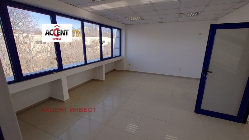 Til leje  Kontor Varna , Zapadna promishlena zona , 52 kvm | 82054772