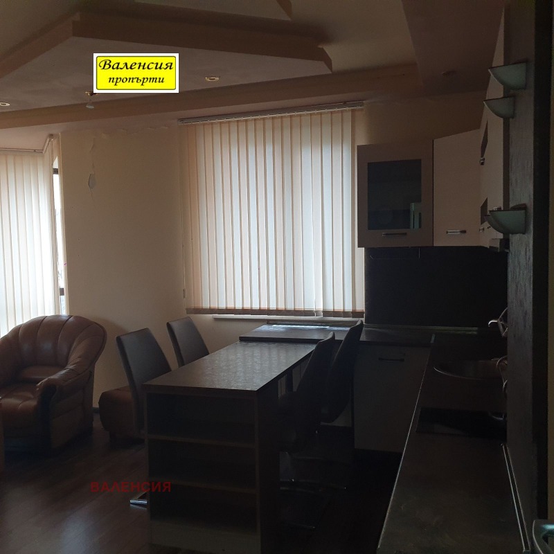 Дава под наем 3-СТАЕН, гр. Враца, Център, снимка 2 - Апартаменти - 53004185