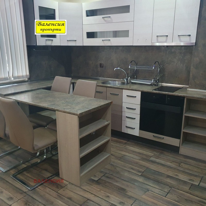 Дава под наем 3-СТАЕН, гр. Враца, Център