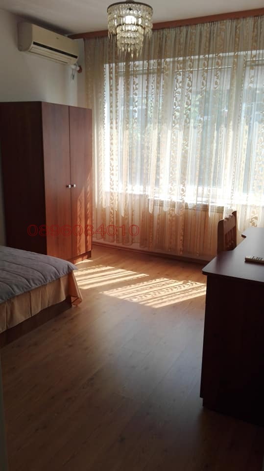 Дава под наем 3-СТАЕН, гр. Русе, Център, снимка 6 - Апартаменти - 54399740
