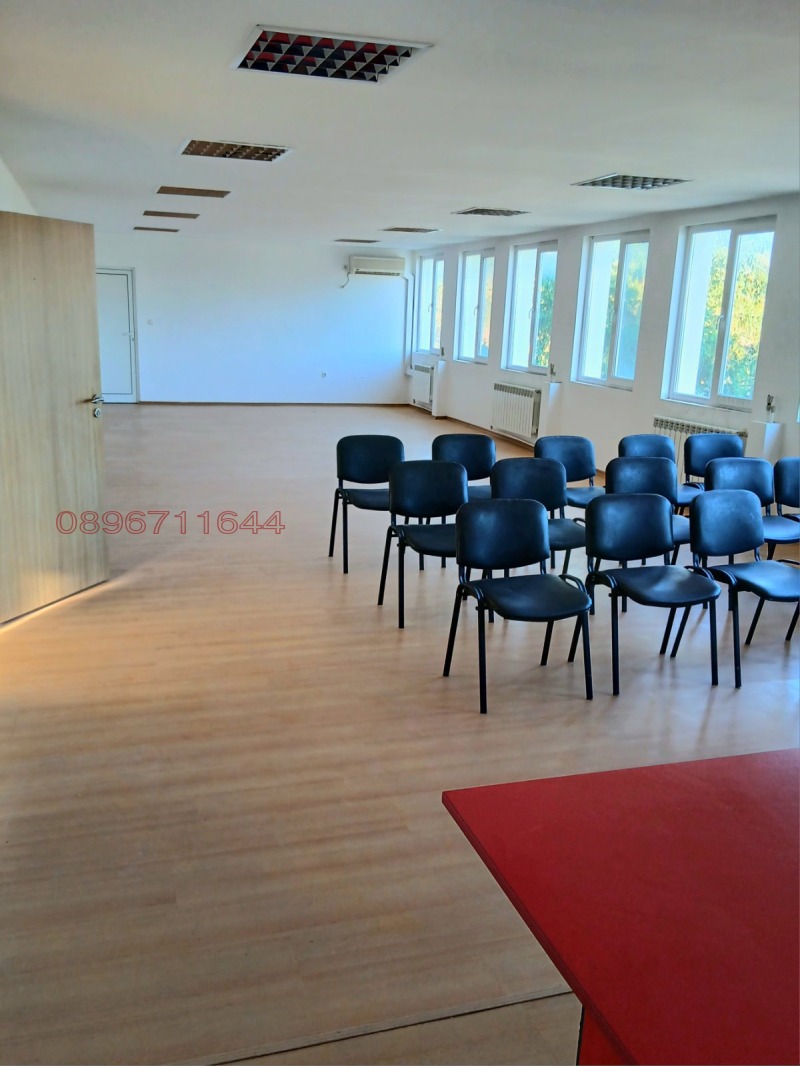 Дава под наем ОФИС, гр. Шумен, в.з. Смесе