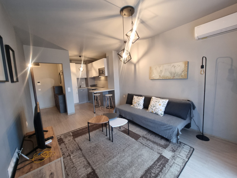 Дава под Наем 2-СТАЕН в град Пловдив, Младежки Хълм - 68 кв.м / 530 € » 1 036.59 лв., ТОПБРОКЕР ПЛОВДИВ