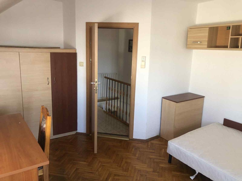 Дава под наем  3-стаен град Варна , Колхозен пазар , 120 кв.м | 12331847 - изображение [8]
