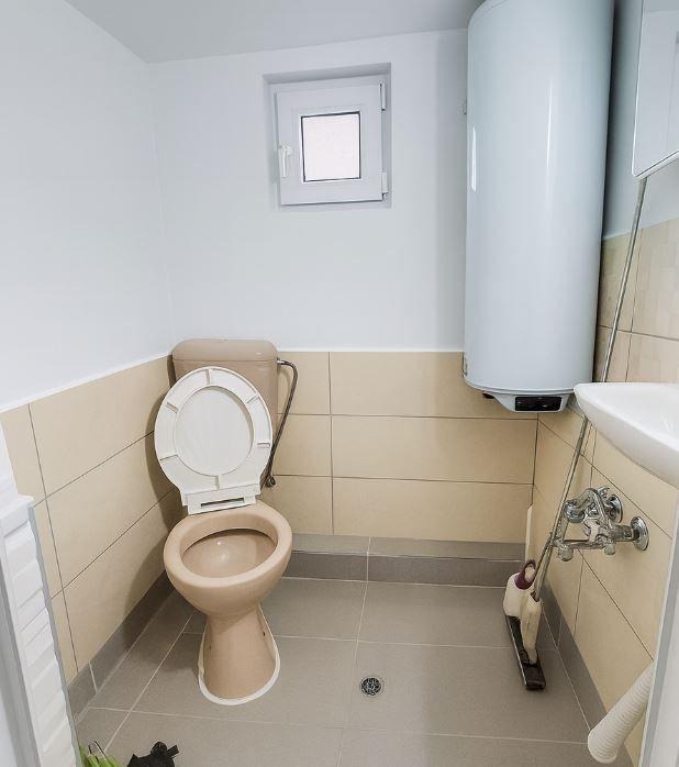 Дава под наем КЪЩА, гр. Варна, Бриз, снимка 6 - Къщи - 52493175