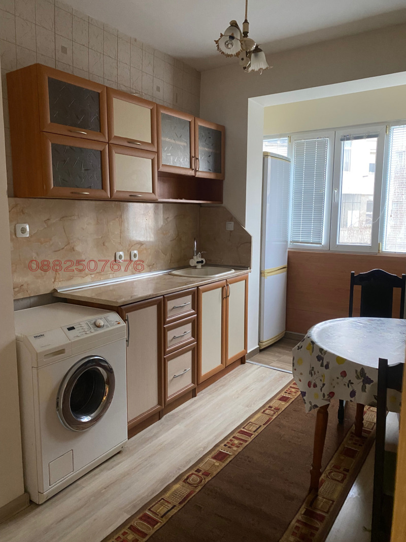 Дава под наем 2-СТАЕН, гр. Пазарджик, Център, снимка 2 - Апартаменти - 52774367