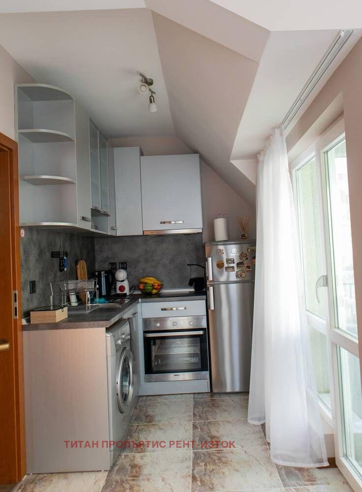 Дава под наем 2-СТАЕН, гр. Бургас, Център, снимка 2 - Апартаменти - 53186237