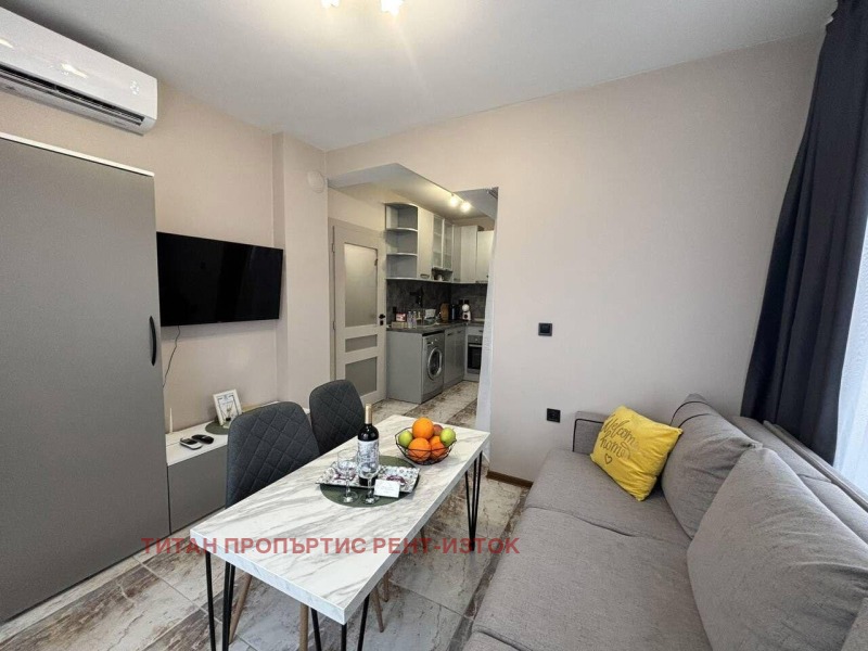 Дава под наем 2-СТАЕН, гр. Бургас, Център