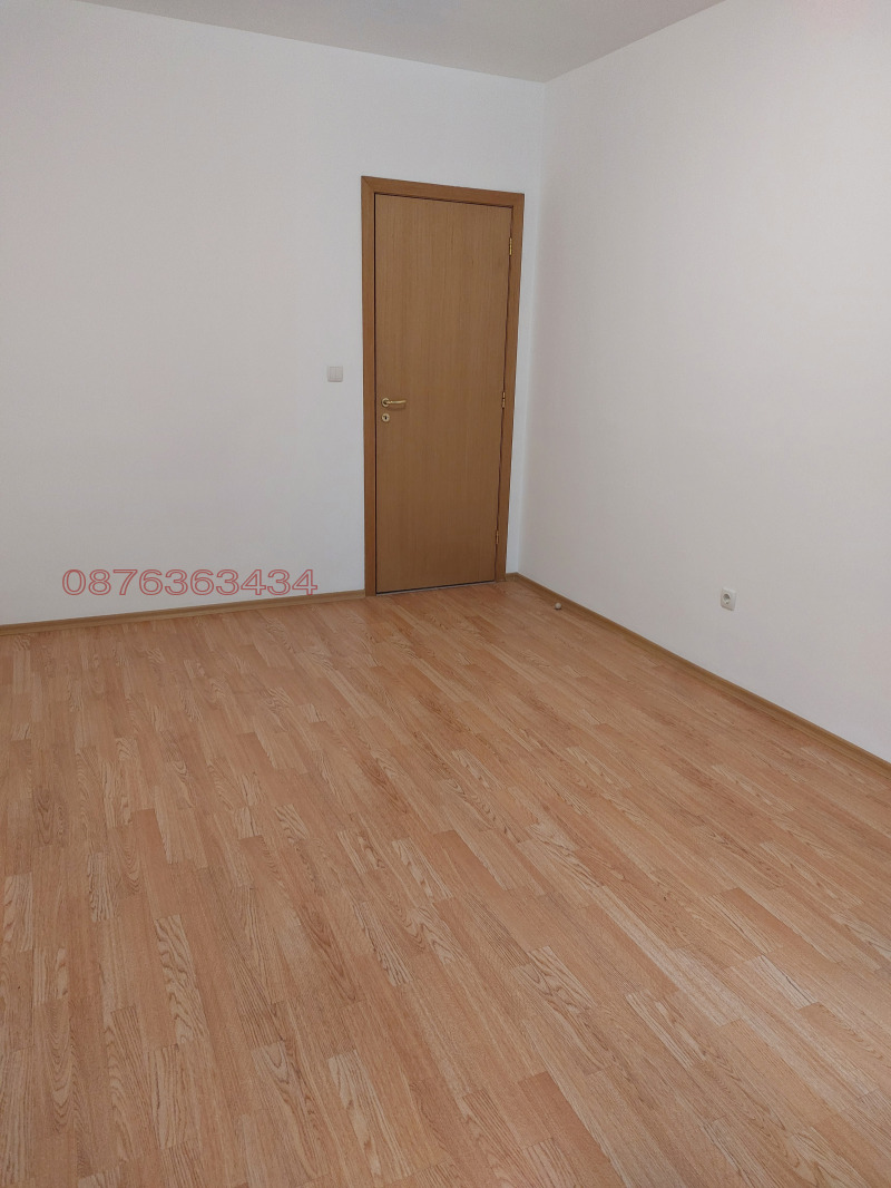 Zu vermieten  2 Schlafzimmer Sofia , Belite brezi , 113 qm | 10803973 - Bild [6]
