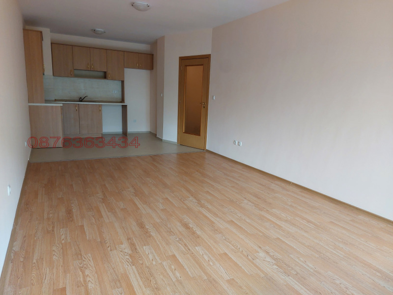 Zu vermieten  2 Schlafzimmer Sofia , Belite brezi , 113 qm | 10803973 - Bild [2]