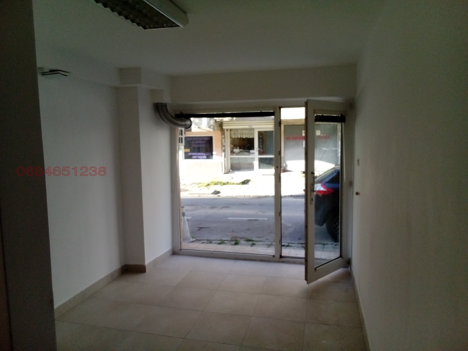 Дава под наем ОФИС, гр. Варна, Зимно кино Тракия, снимка 2 - Офиси - 53719138