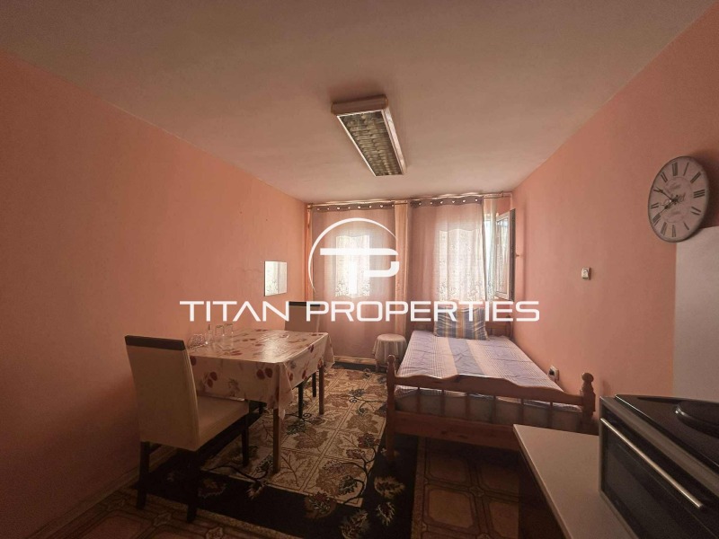 A louer  Studio Plovdiv , Karchiyaka , 18 m² | 14713763