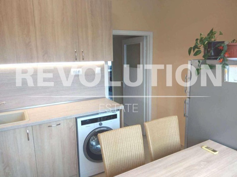 Zu vermieten  2 Schlafzimmer Warna , Lewski 1 , 60 qm | 43972980