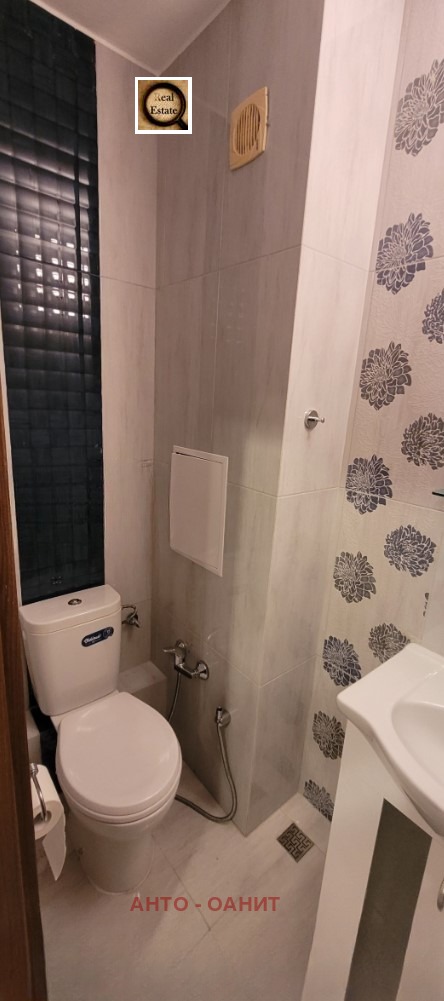 Издаје се  2 спаваће собе Софија , Центар , 90 м2 | 93458996 - слика [12]