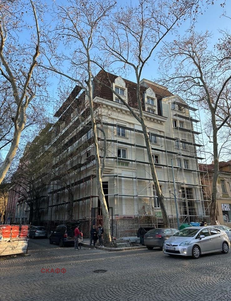 Дава под нем  Магазин, град Пловдив, Център • 15 000 EUR • ID 29360120 — holmes.bg - [1] 